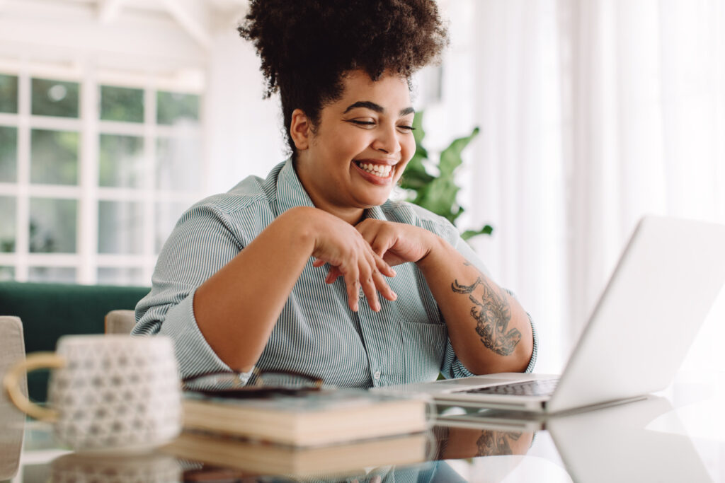 Le télétravail occasionnel vous permettra d'avoir moins d'absences et retards, et donc une meilleure productivité. 